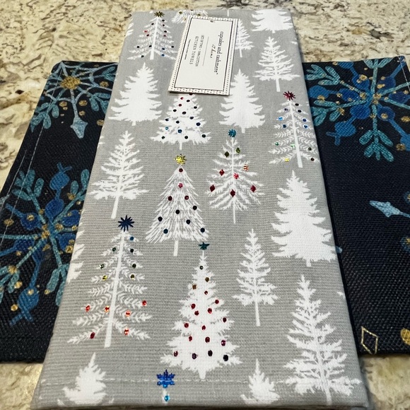 NEW Set of Two Cupcakes And Cashmere Cotton Sparkly Trees Dish Towels 20” x 30” - Picture 1 of 7